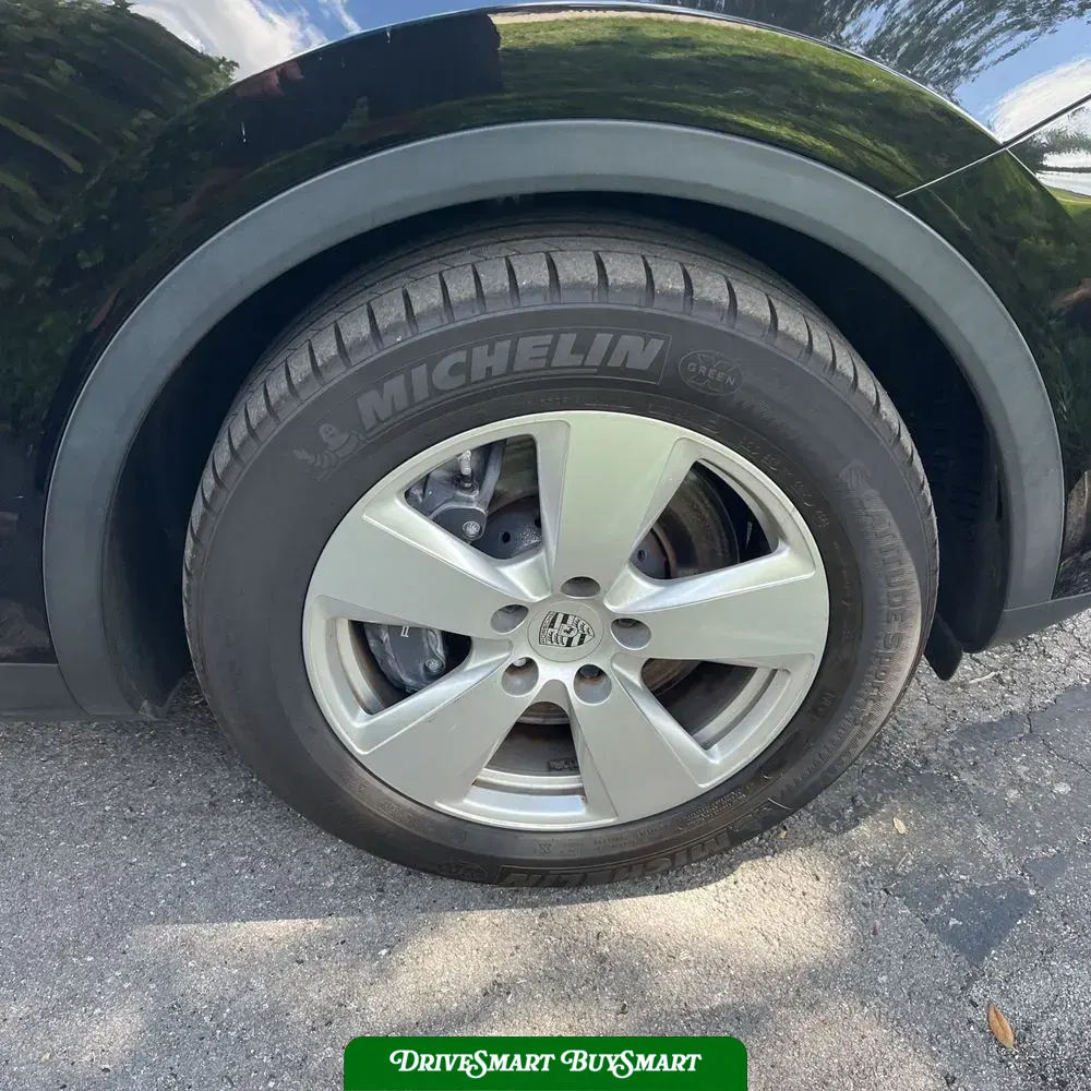2022 Porsche Cayenne Base