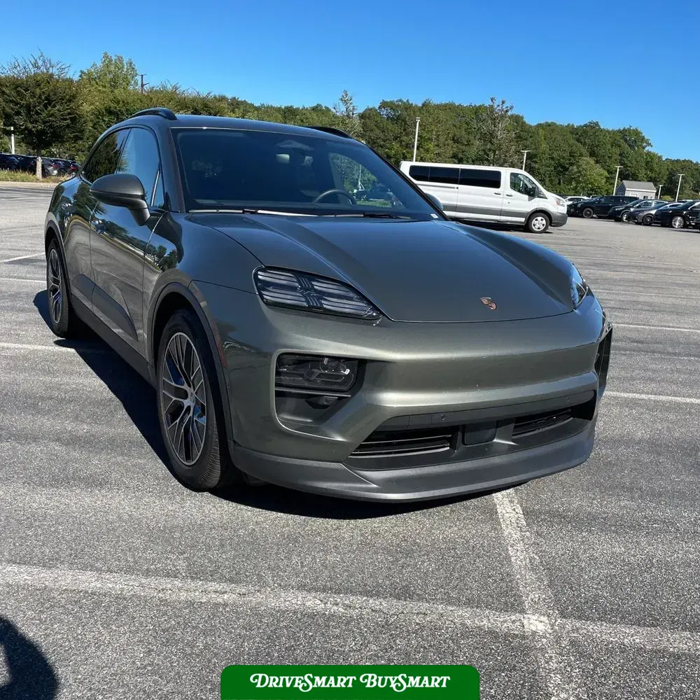 2025 Porsche Macan EV 4