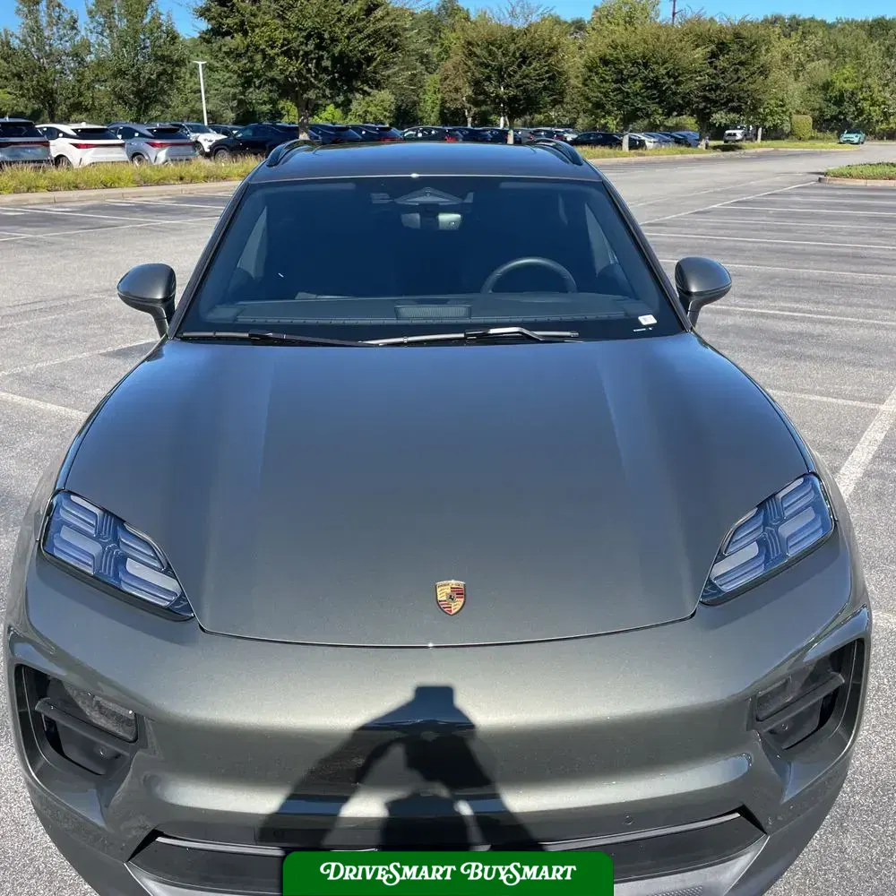 2025 Porsche Macan EV 4