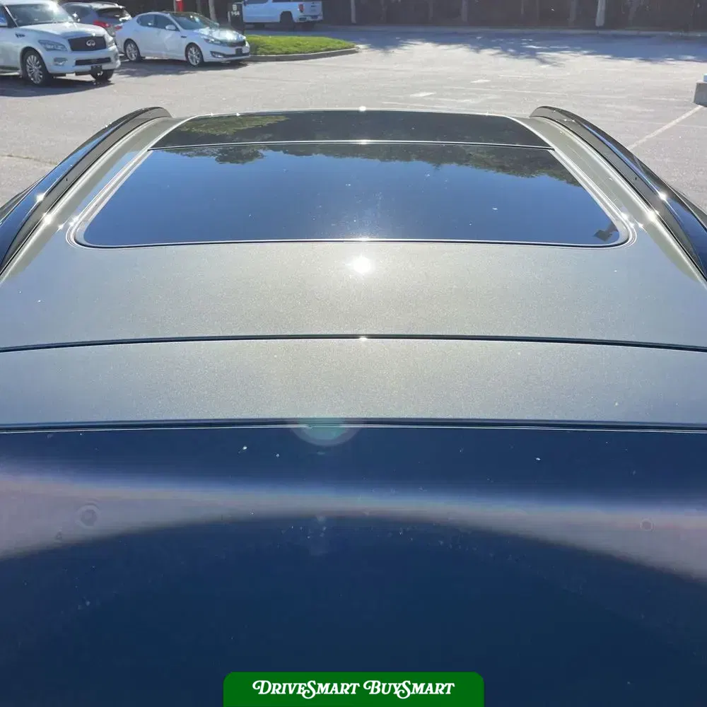 2025 Porsche Macan EV 4