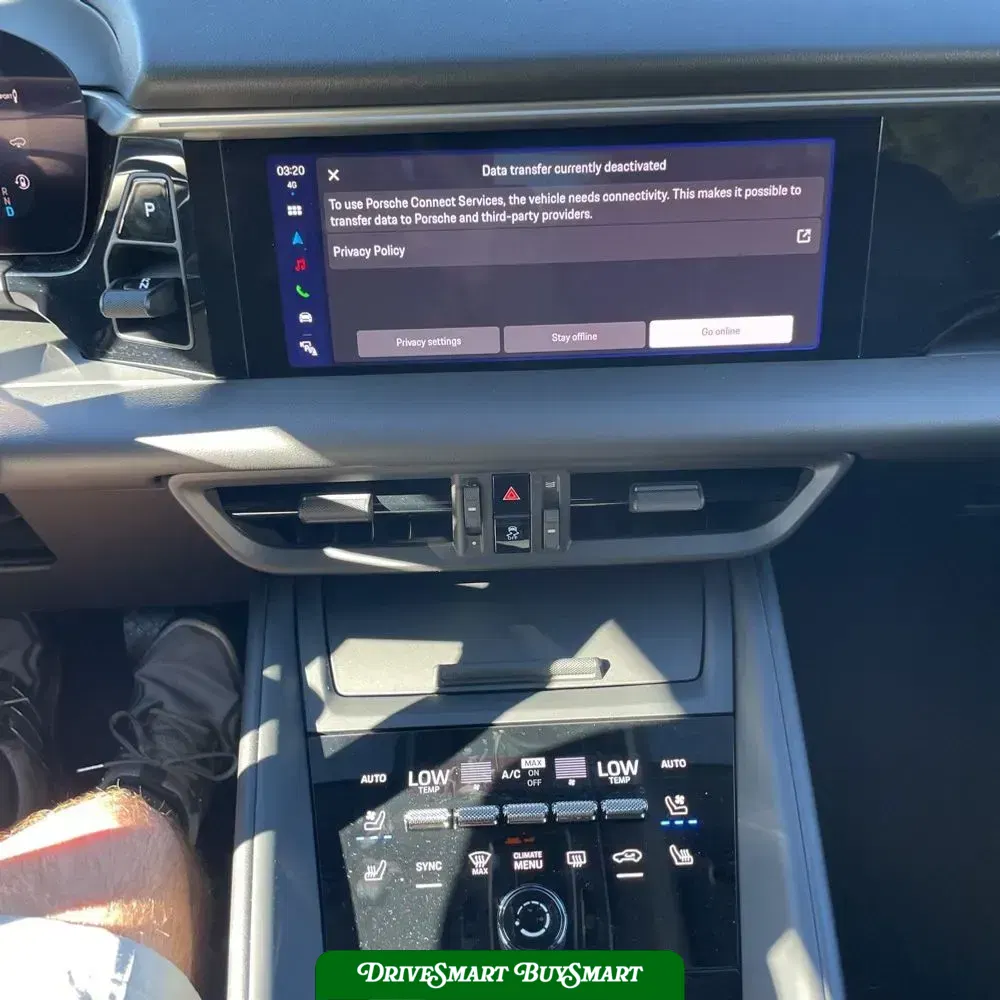 2025 Porsche Macan EV 4