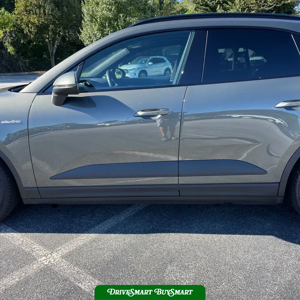 2025 Porsche Macan EV 4