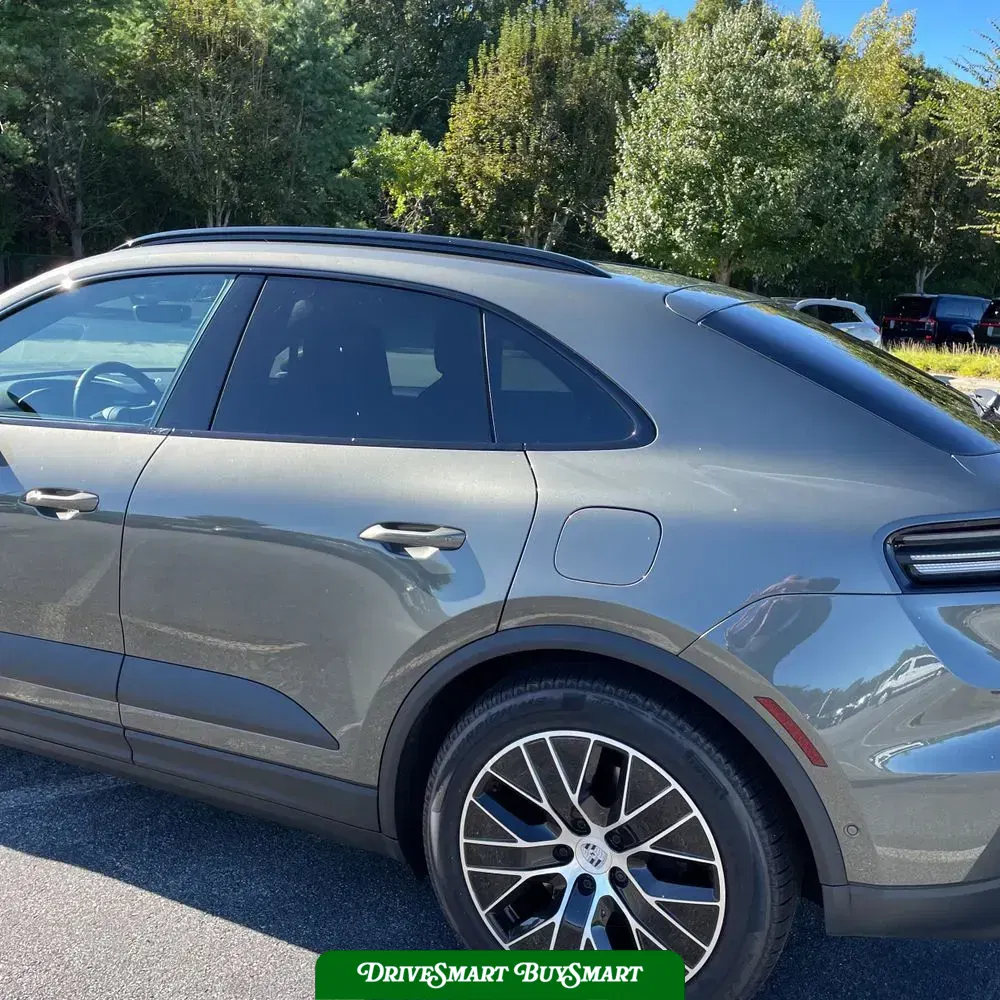 2025 Porsche Macan EV 4