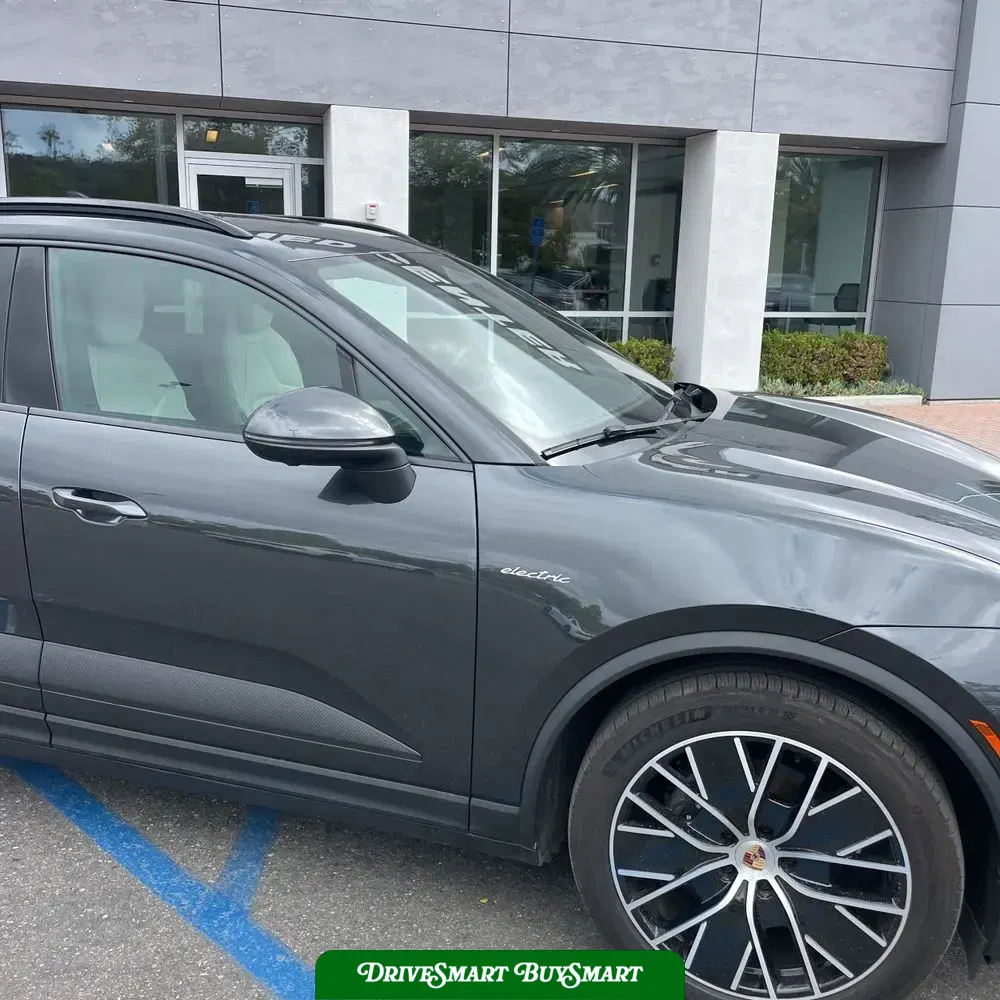 2024 Porsche Macan EV 4