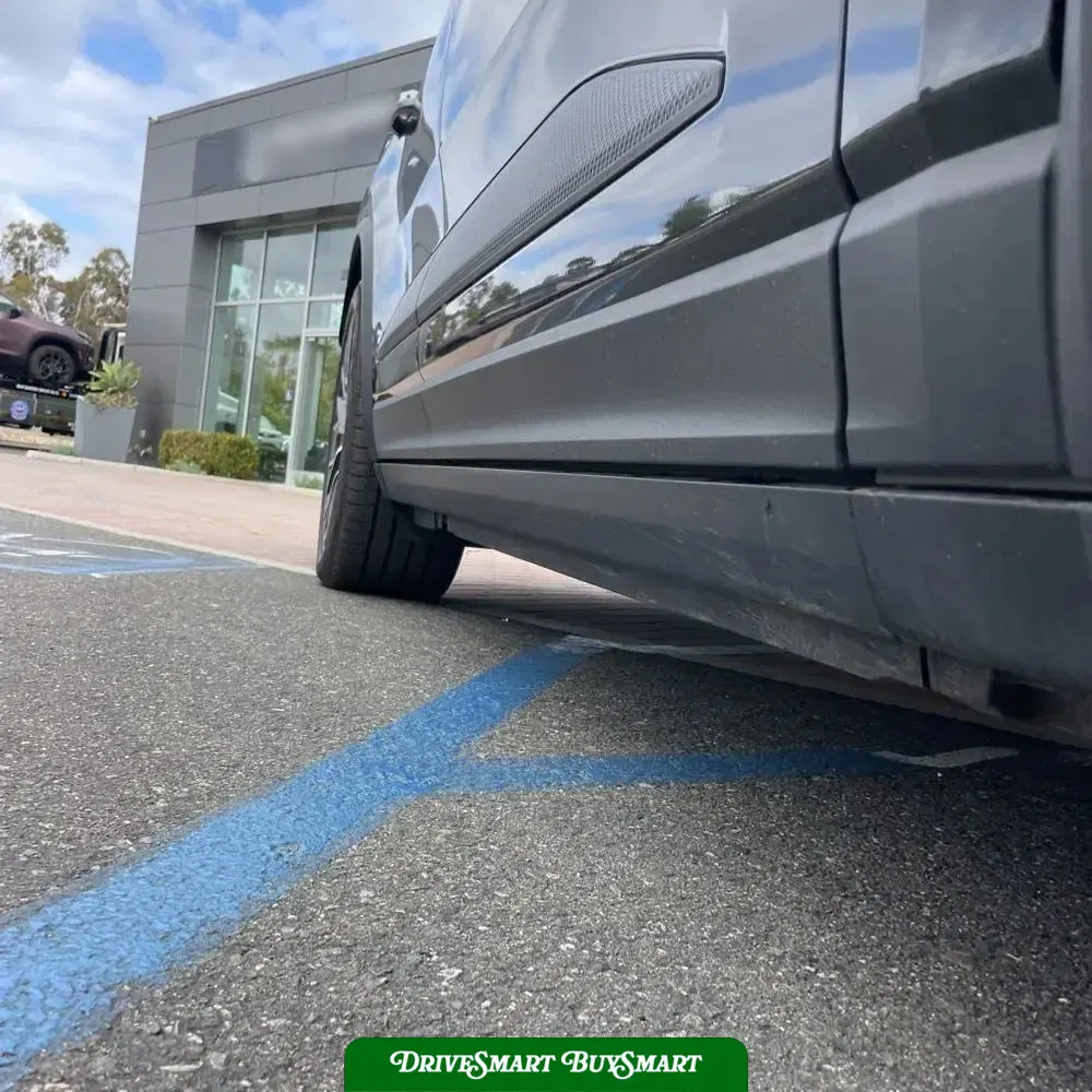 2024 Porsche Macan EV 4