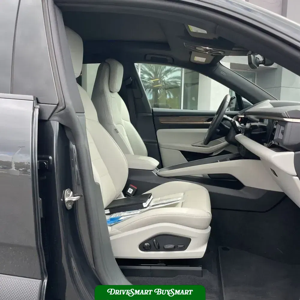 2024 Porsche Macan EV 4
