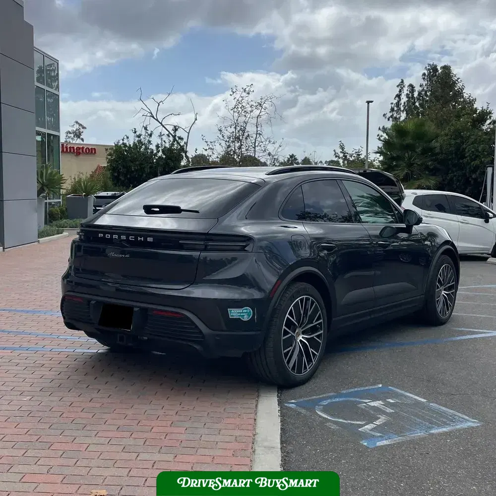 2024 Porsche Macan EV 4