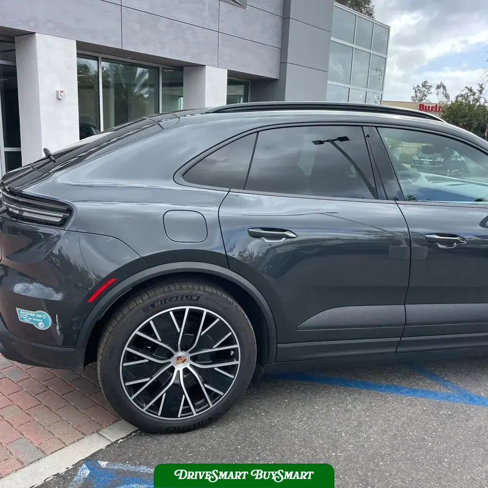 2024 Porsche Macan EV 4