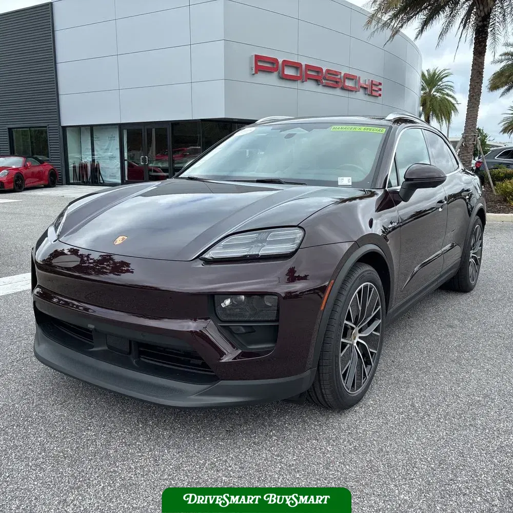 2024 Porsche Macan EV 4