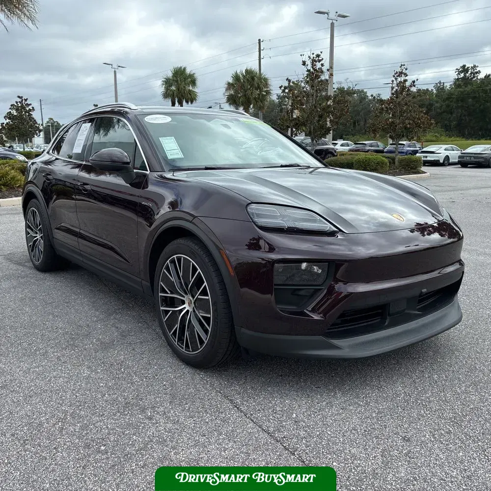 2024 Porsche Macan EV 4