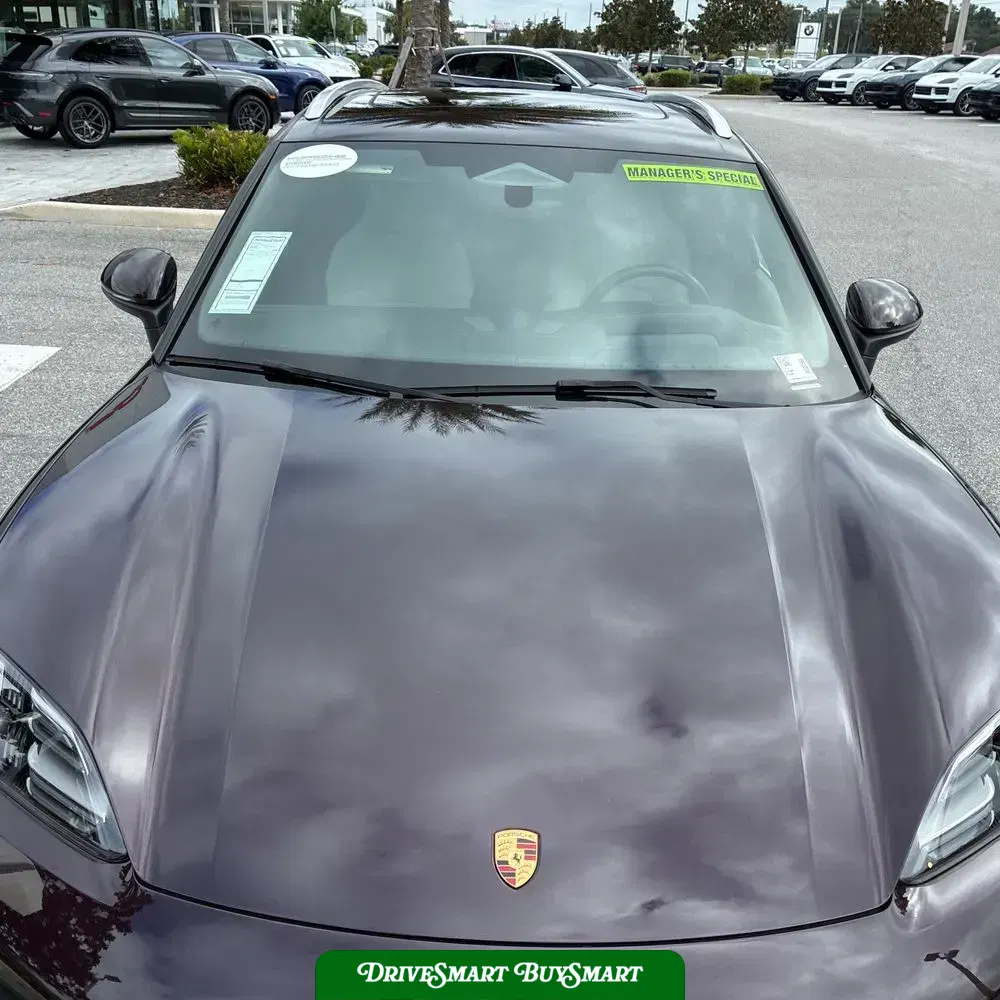 2024 Porsche Macan EV 4