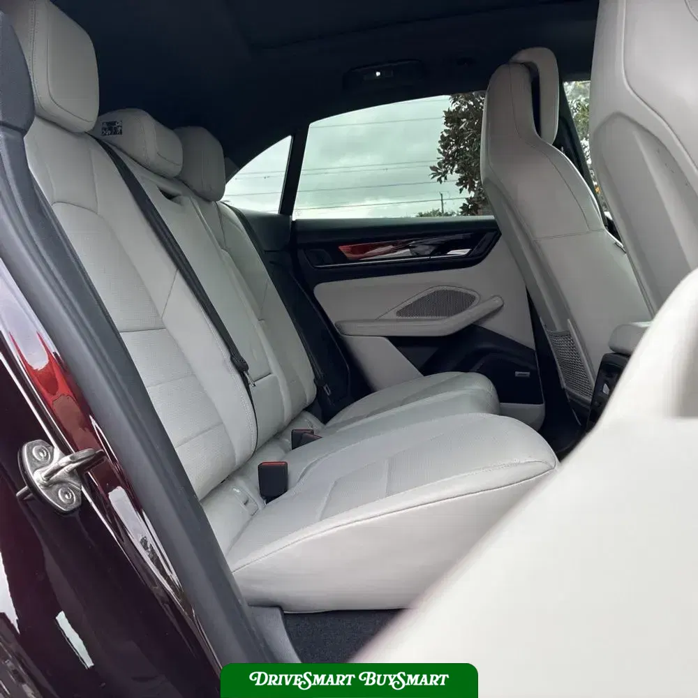 2024 Porsche Macan EV 4