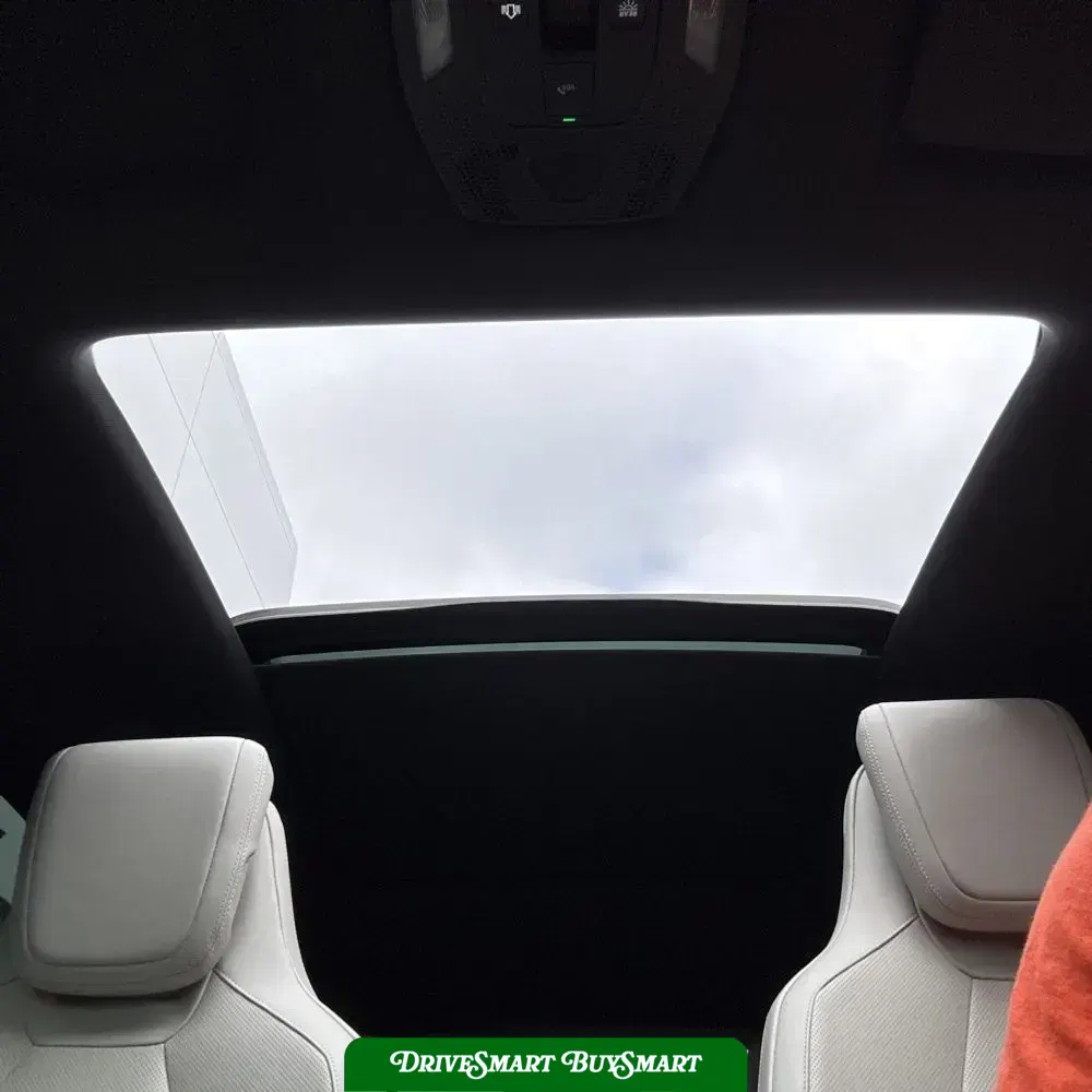 2024 Porsche Macan EV 4