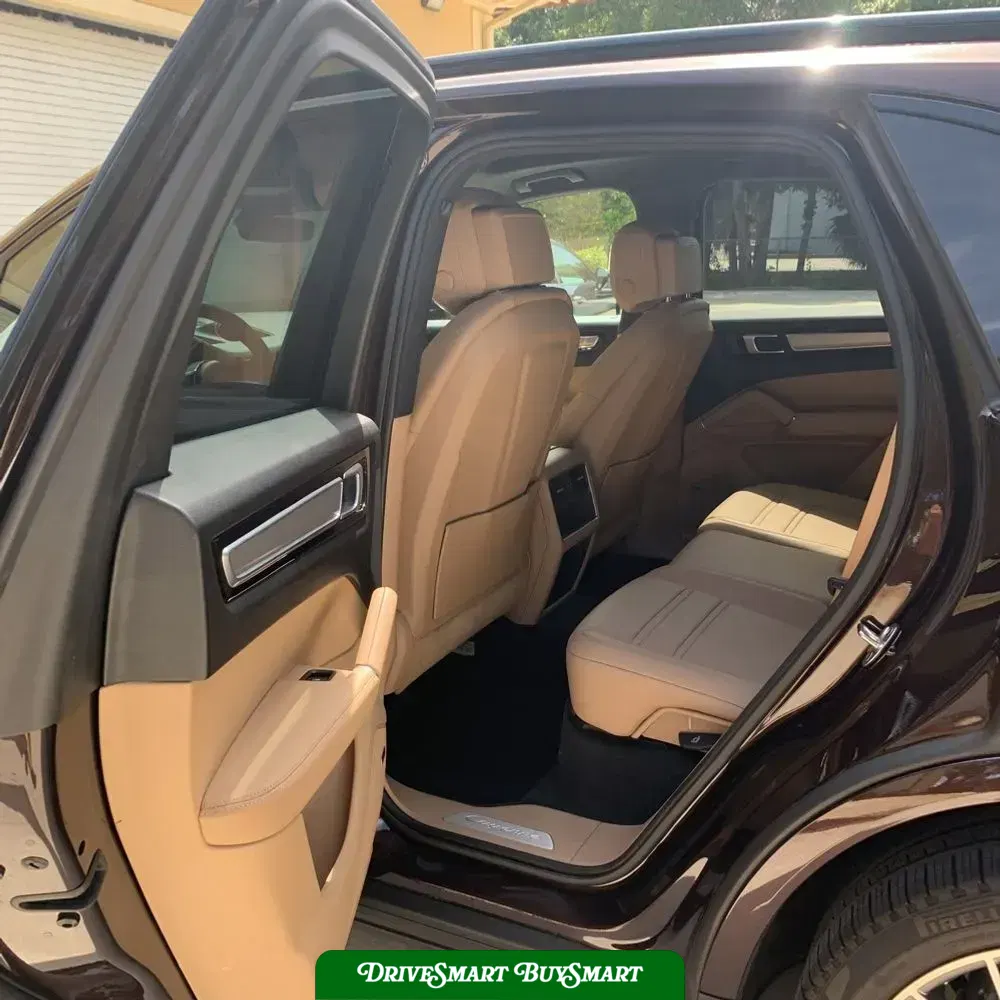 2022 Porsche Cayenne S Platinum Edition