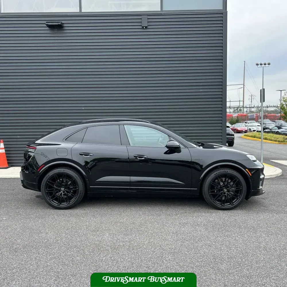 2025 Porsche Macan EV Turbo