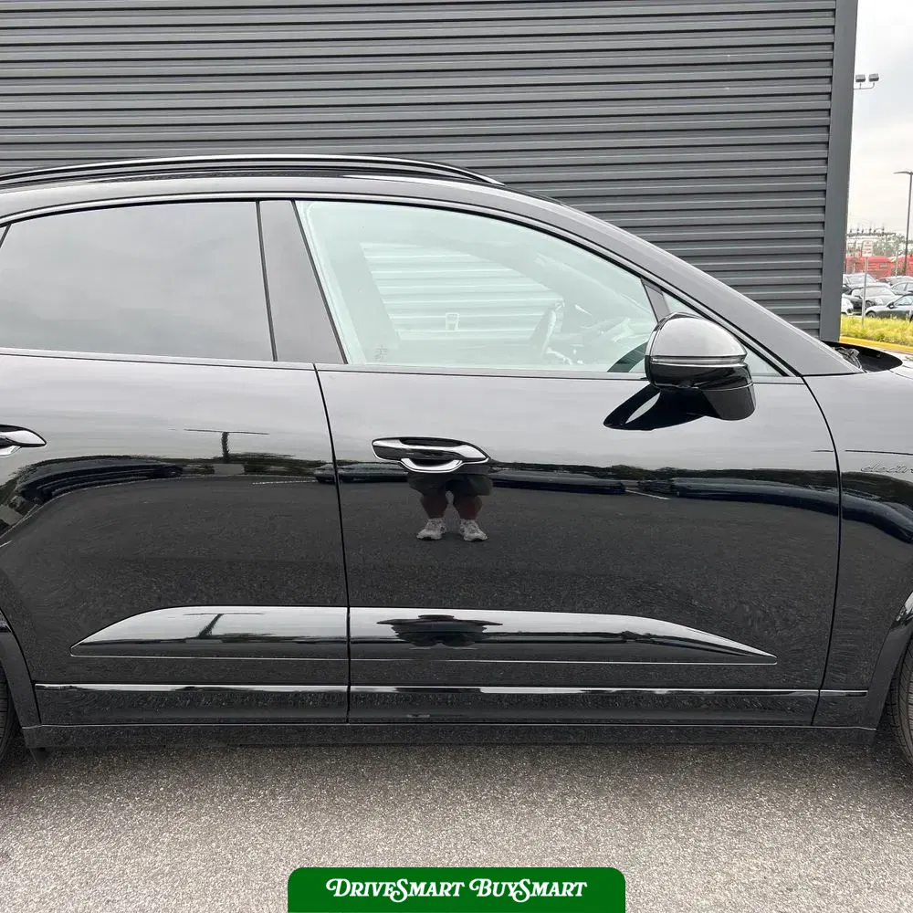 2025 Porsche Macan EV Turbo