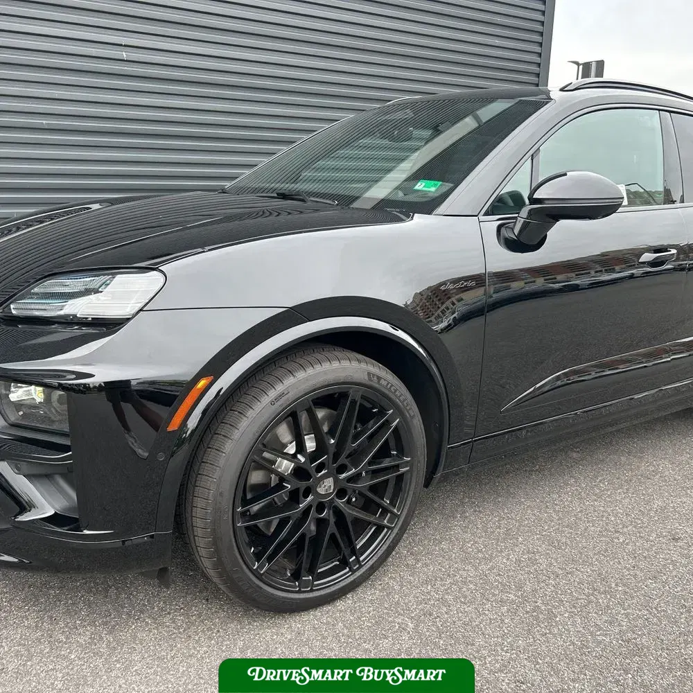 2025 Porsche Macan EV Turbo