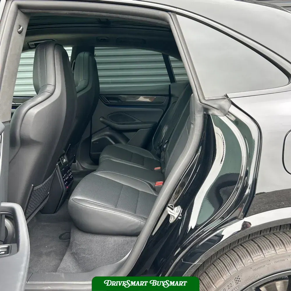 2025 Porsche Macan EV Turbo