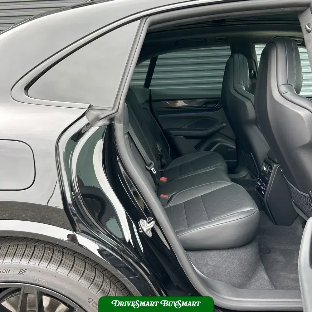 2025 Porsche Macan EV Turbo