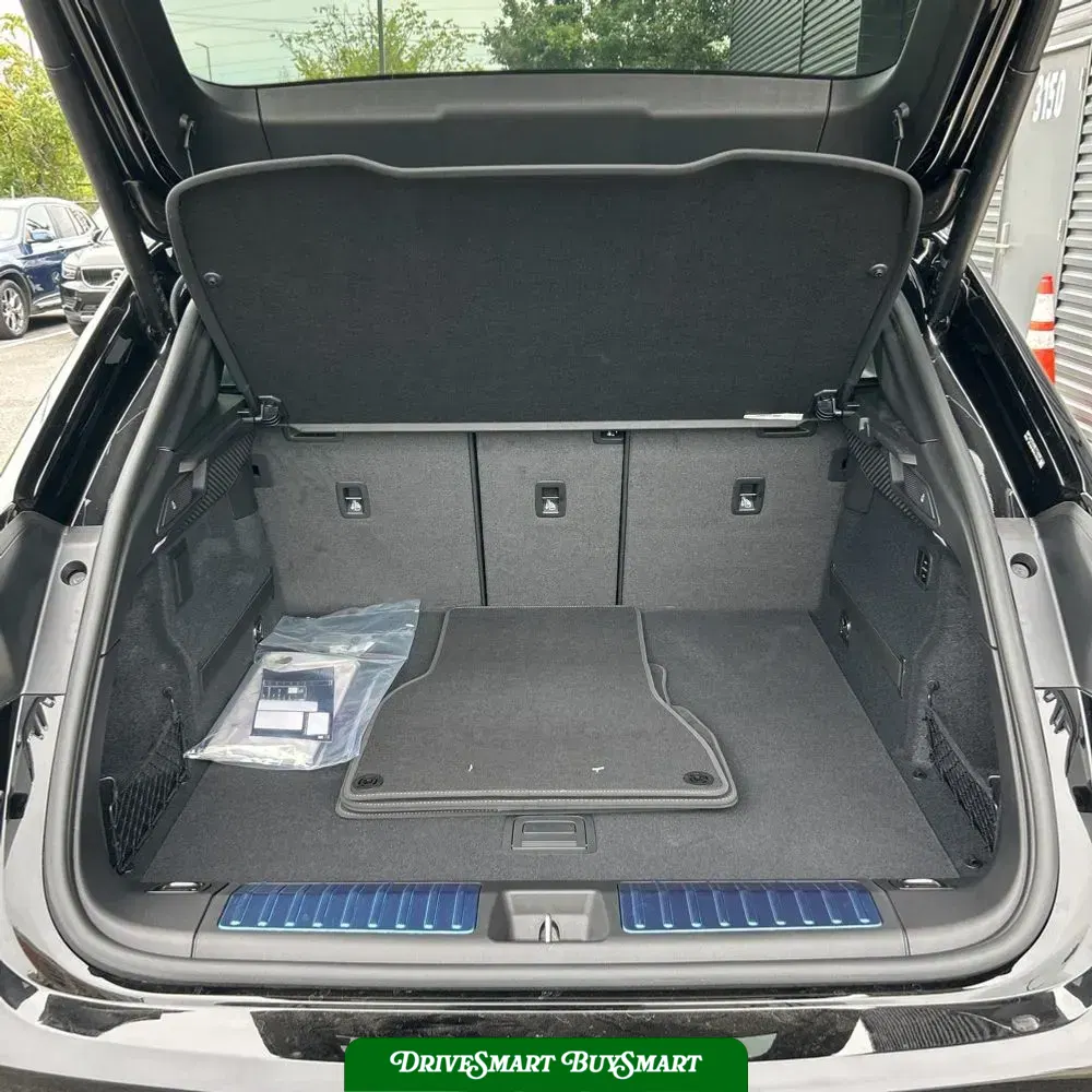 2025 Porsche Macan EV Turbo