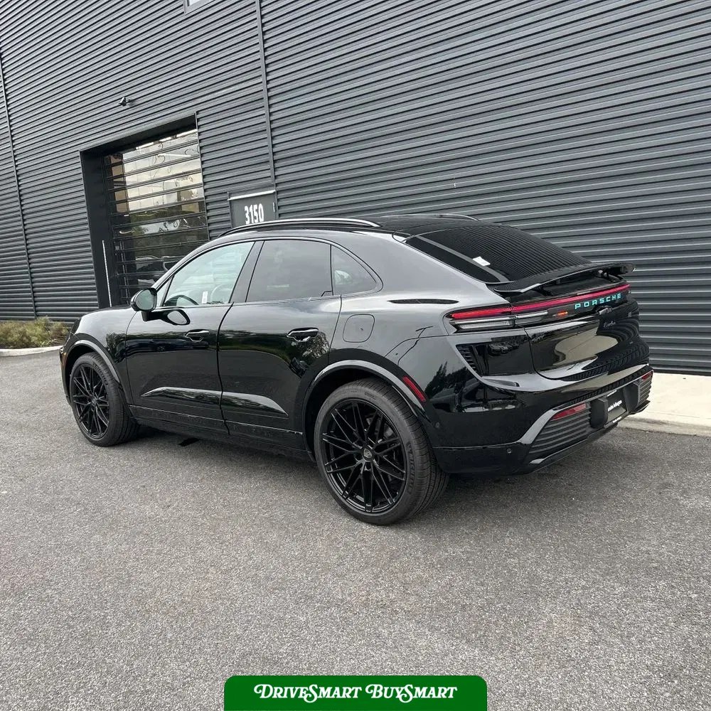 2025 Porsche Macan EV Turbo