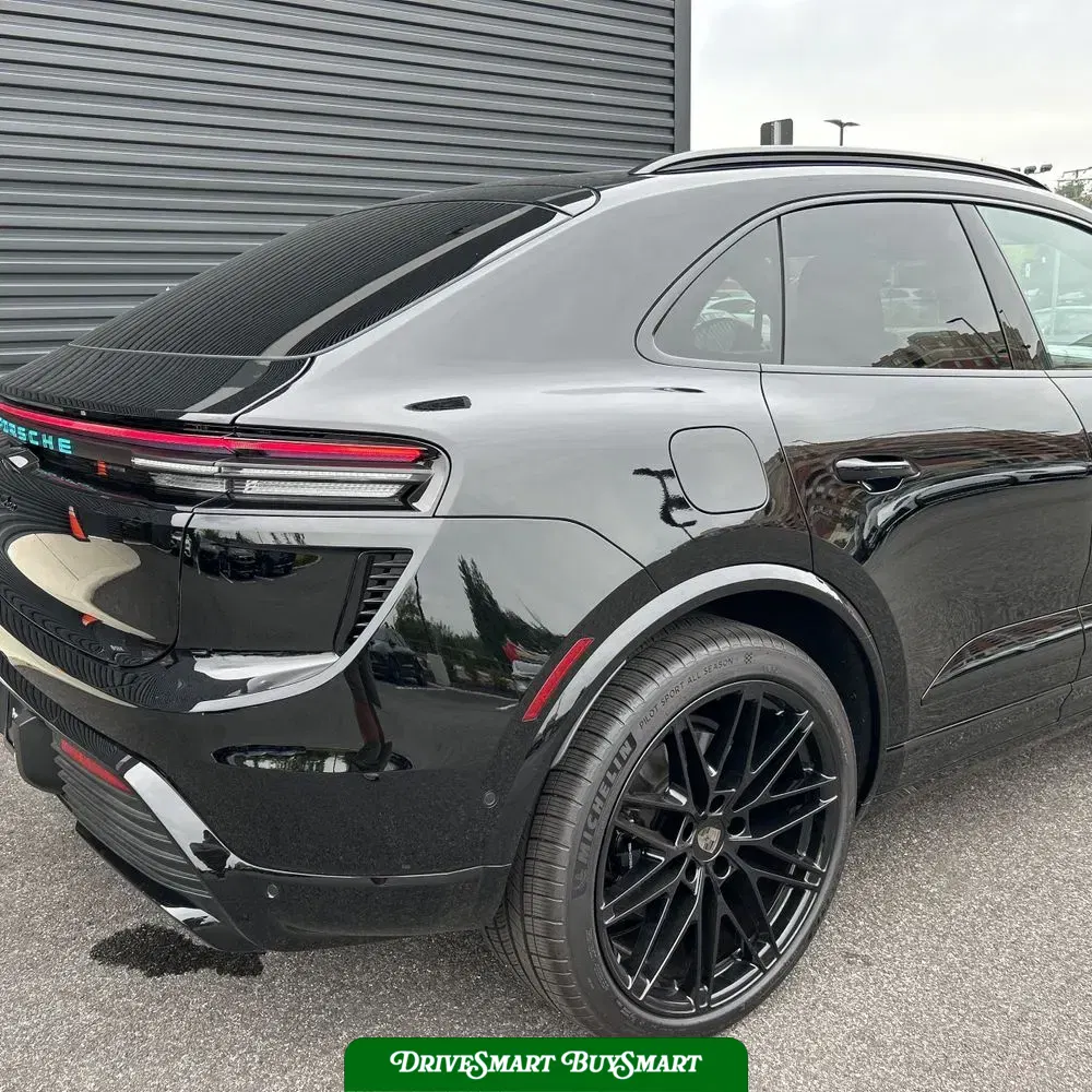 2025 Porsche Macan EV Turbo