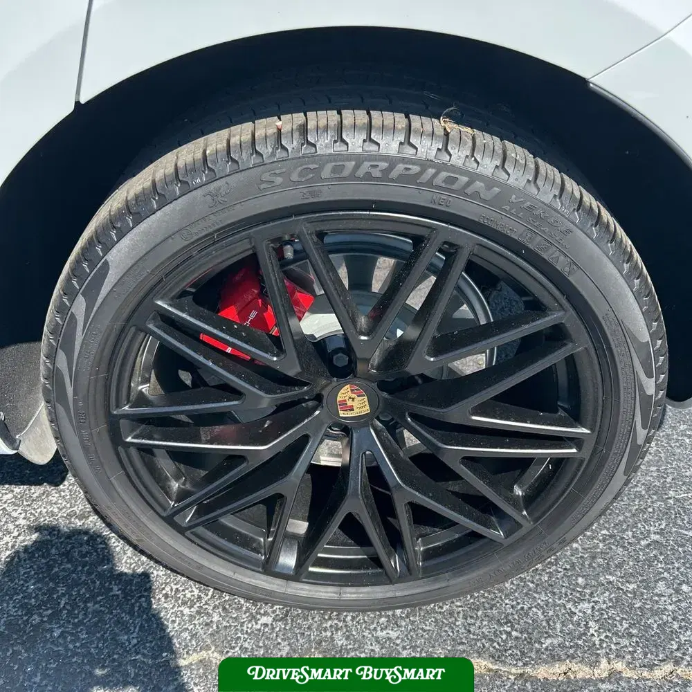 2023 Porsche Macan GTS