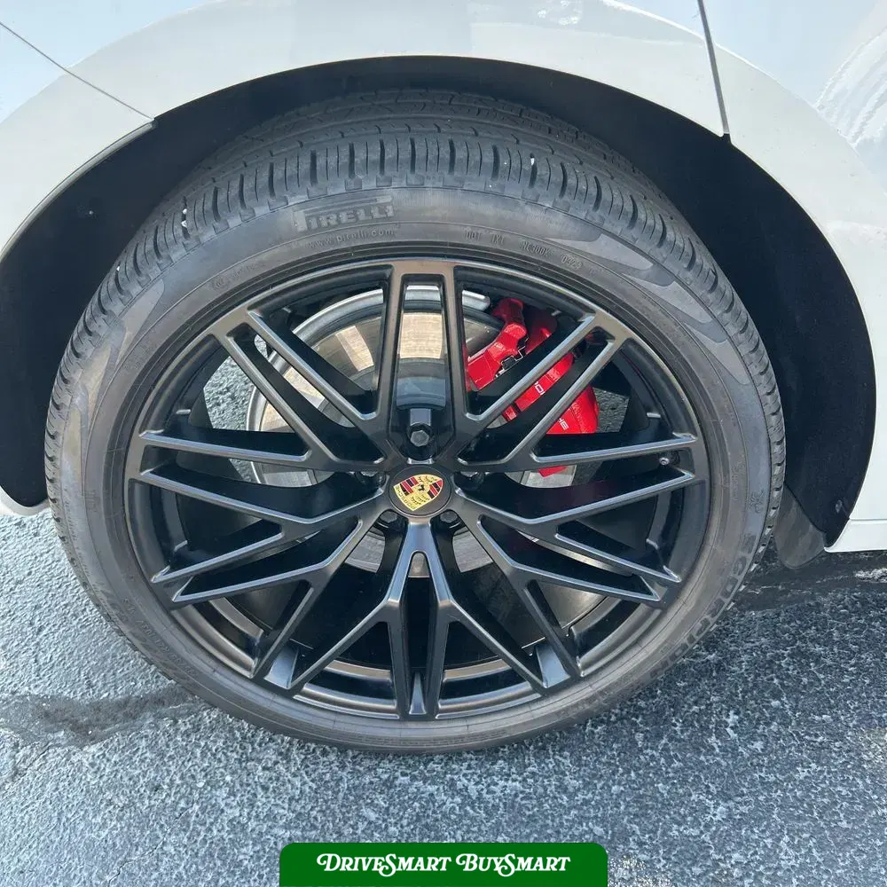 2023 Porsche Macan GTS