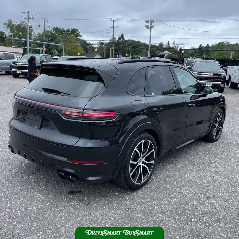 2021 Porsche Cayenne Turbo