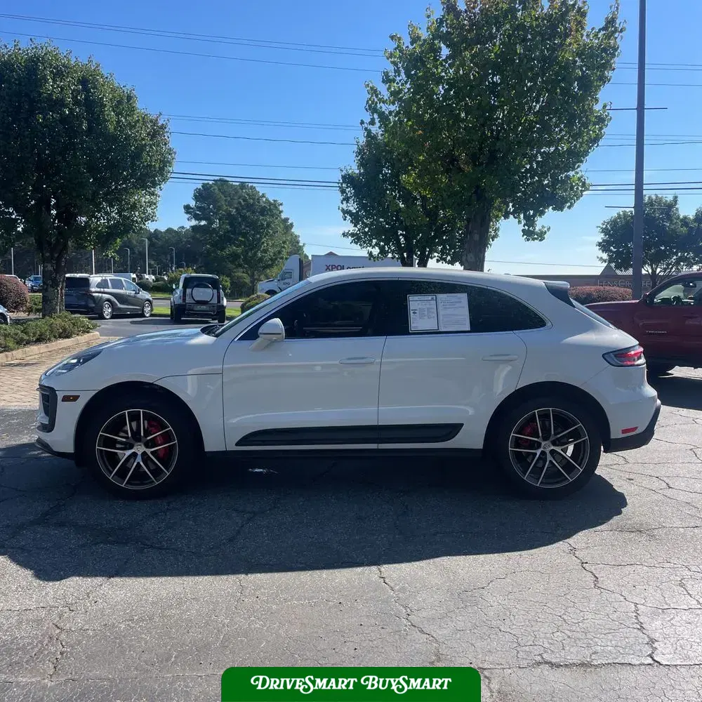 2022 Porsche Macan S