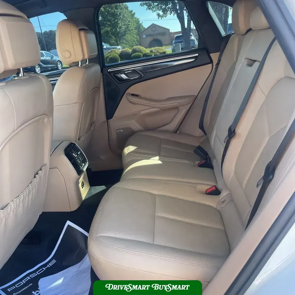 2022 Porsche Macan S
