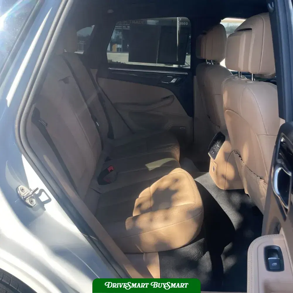 2022 Porsche Macan S