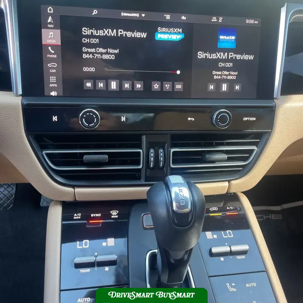 2022 Porsche Macan S