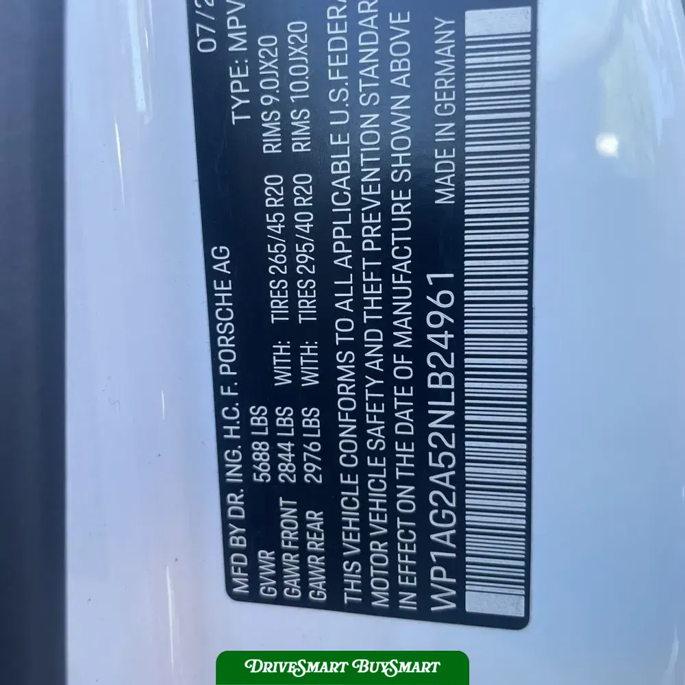 2022 Porsche Macan S