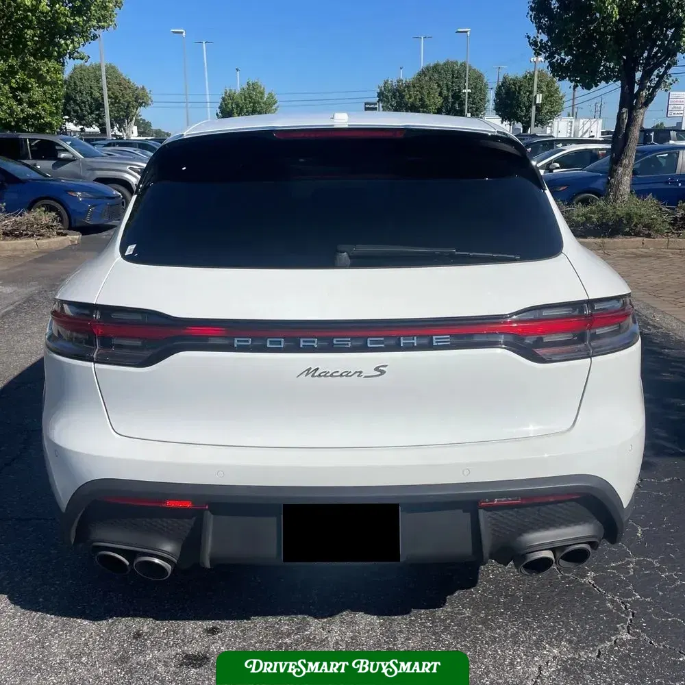 2022 Porsche Macan S