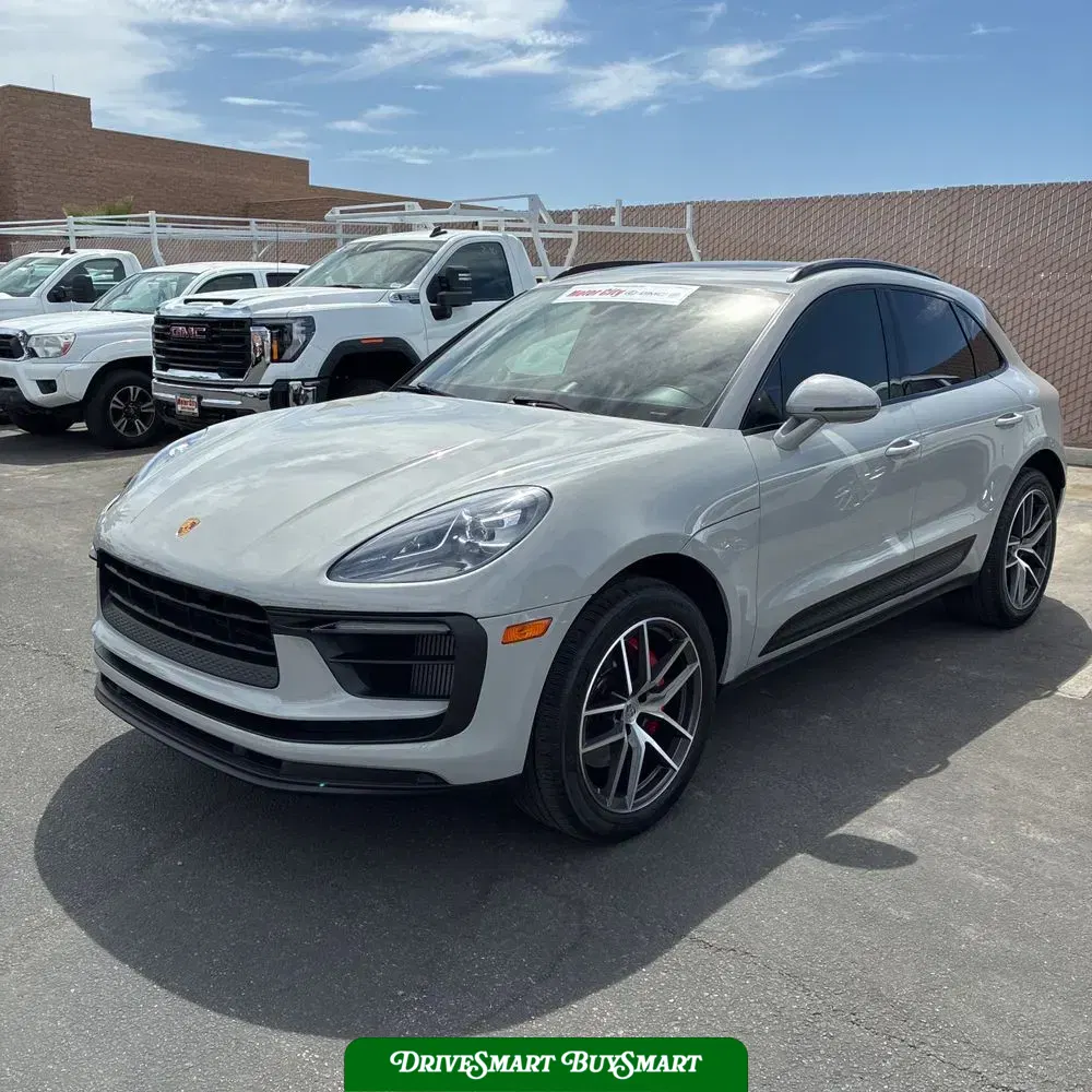 2022 Porsche Macan S