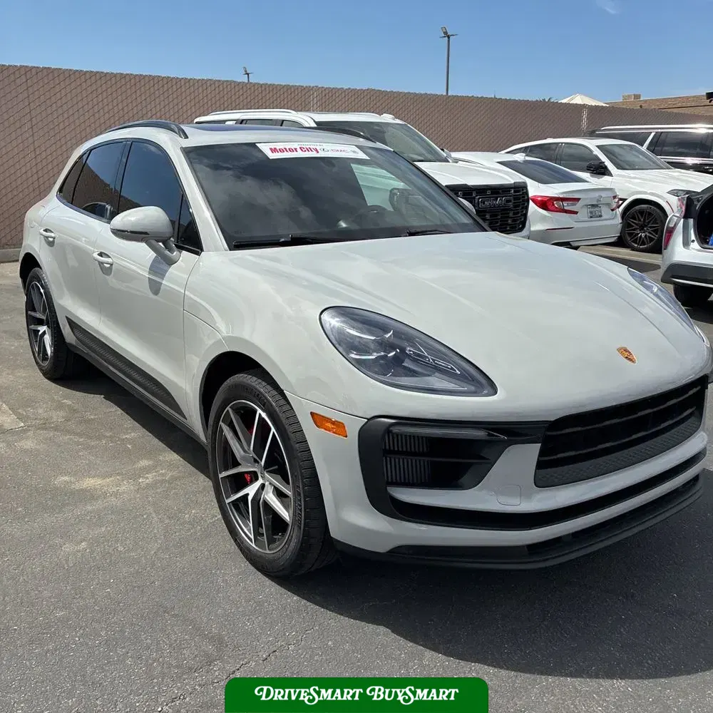 2022 Porsche Macan S