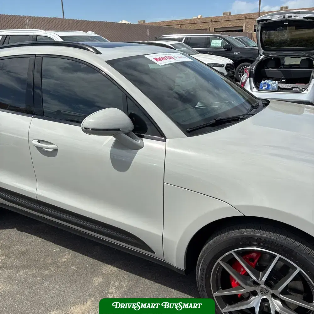 2022 Porsche Macan S