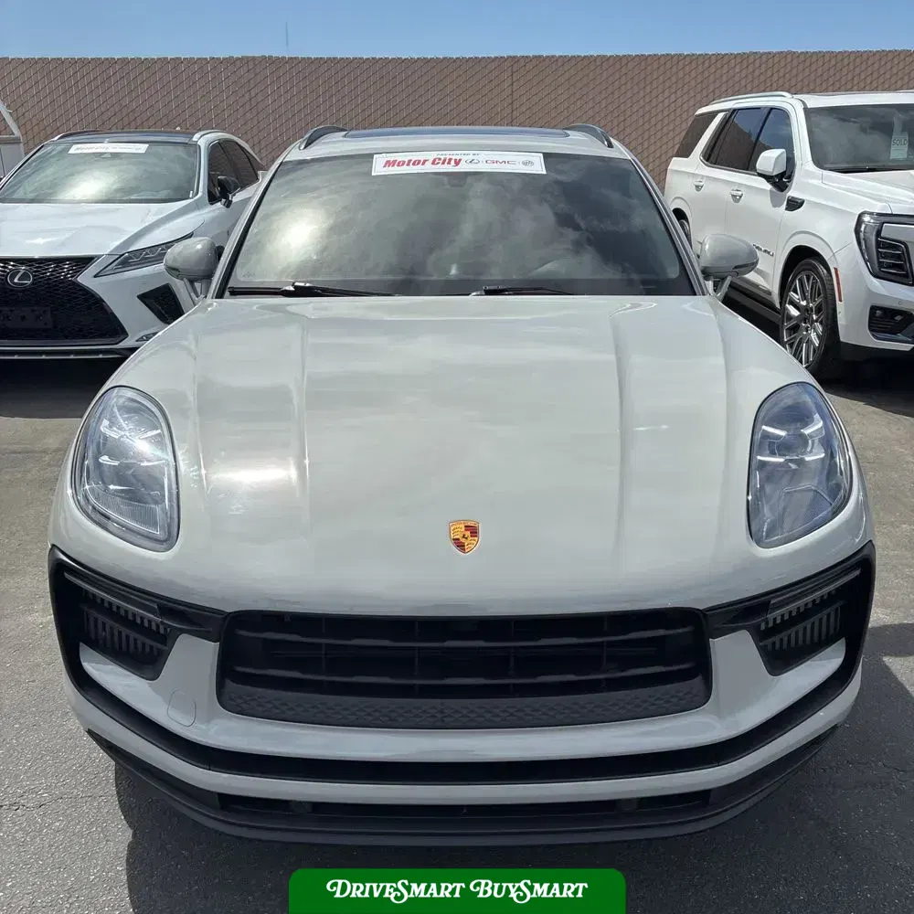 2022 Porsche Macan S