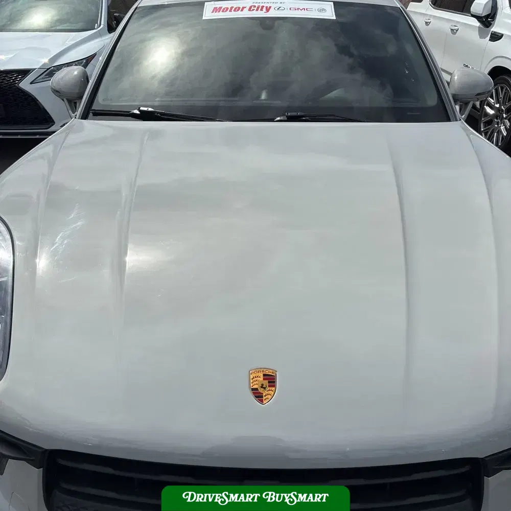 2022 Porsche Macan S