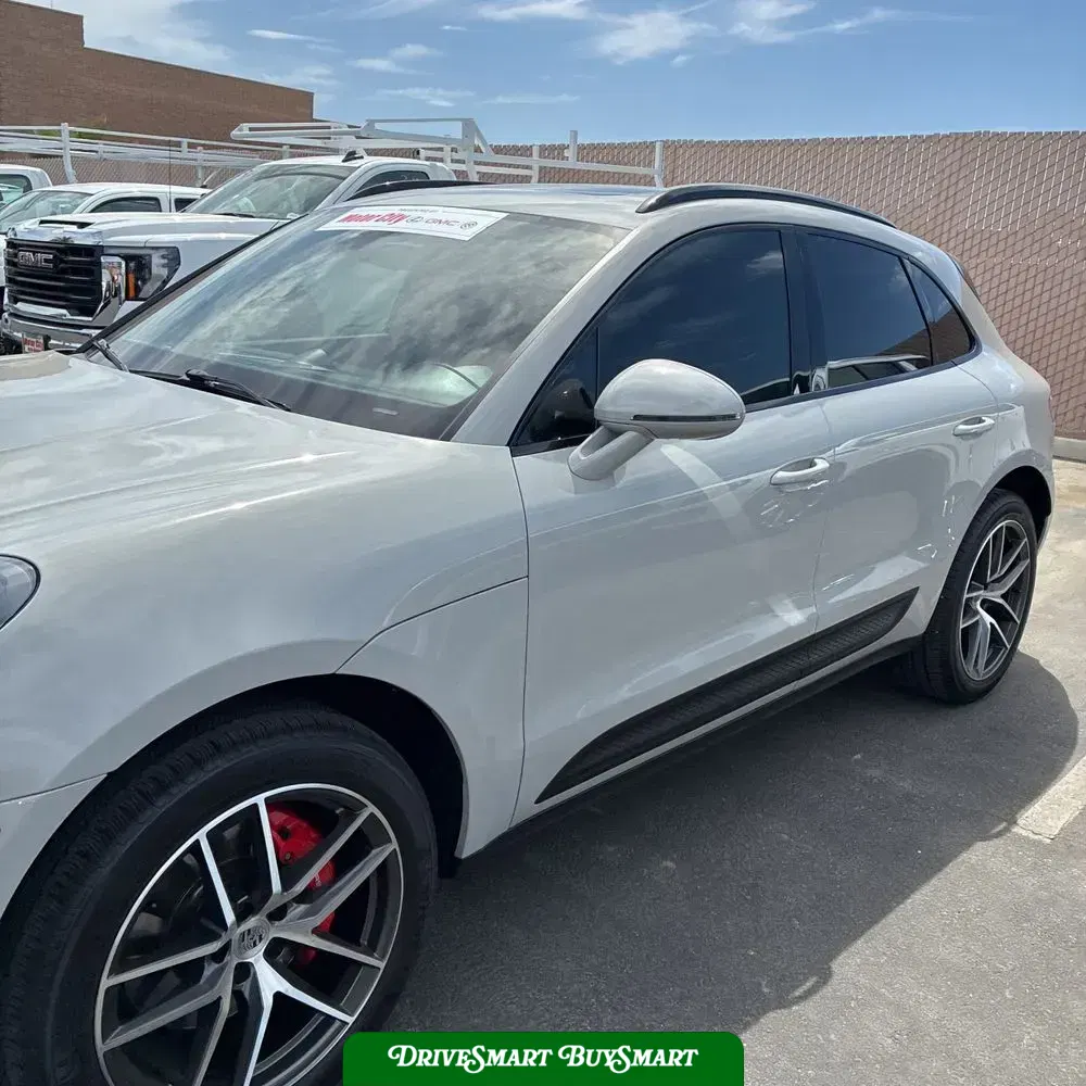 2022 Porsche Macan S