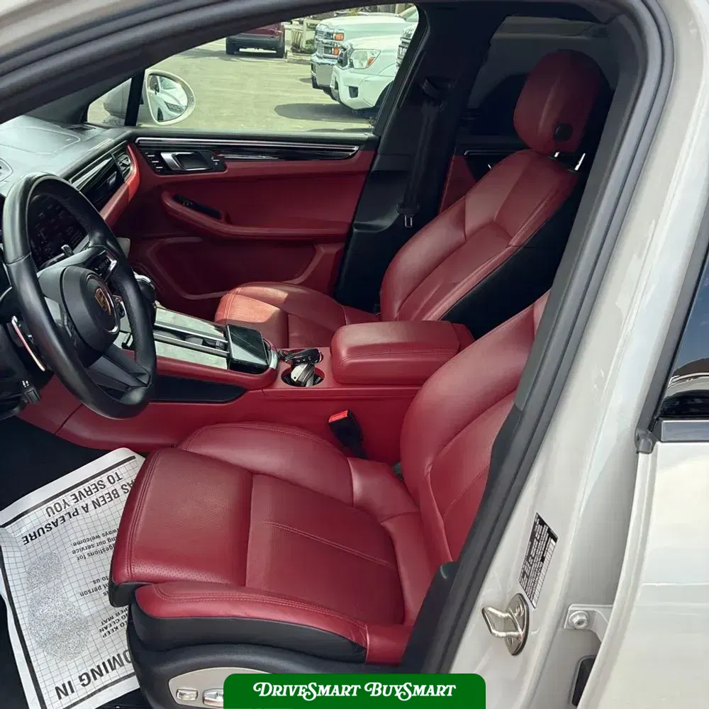 2022 Porsche Macan S