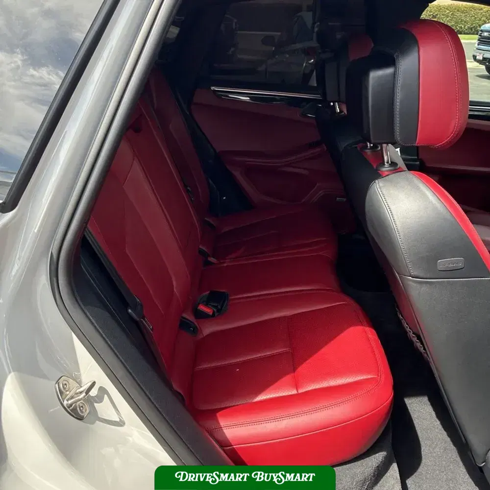 2022 Porsche Macan S