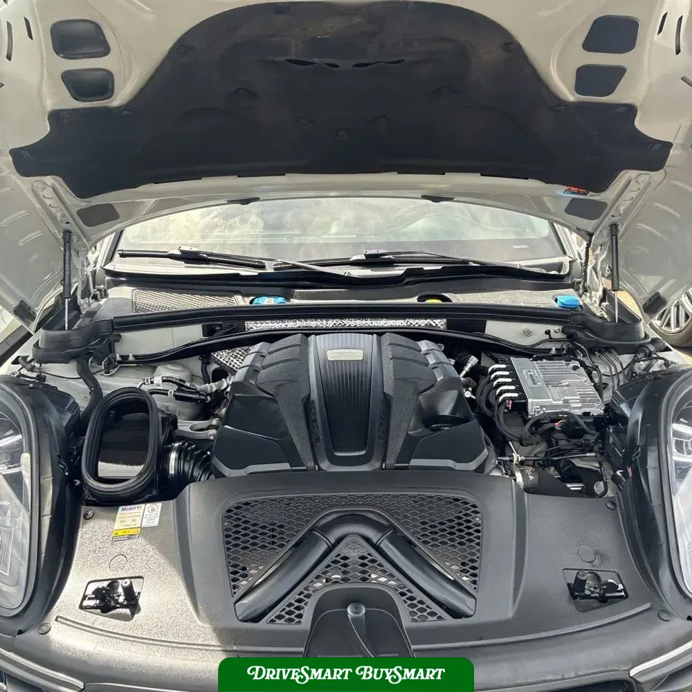2022 Porsche Macan S