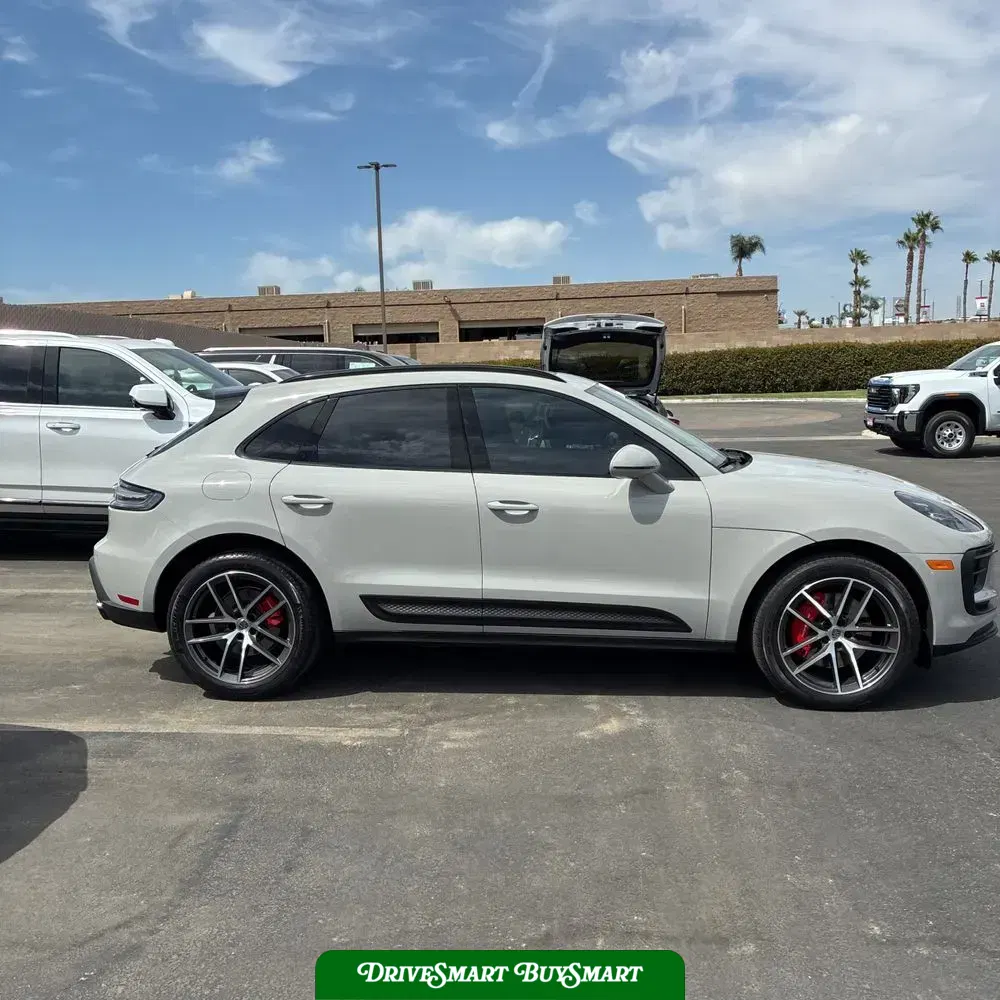 2022 Porsche Macan S