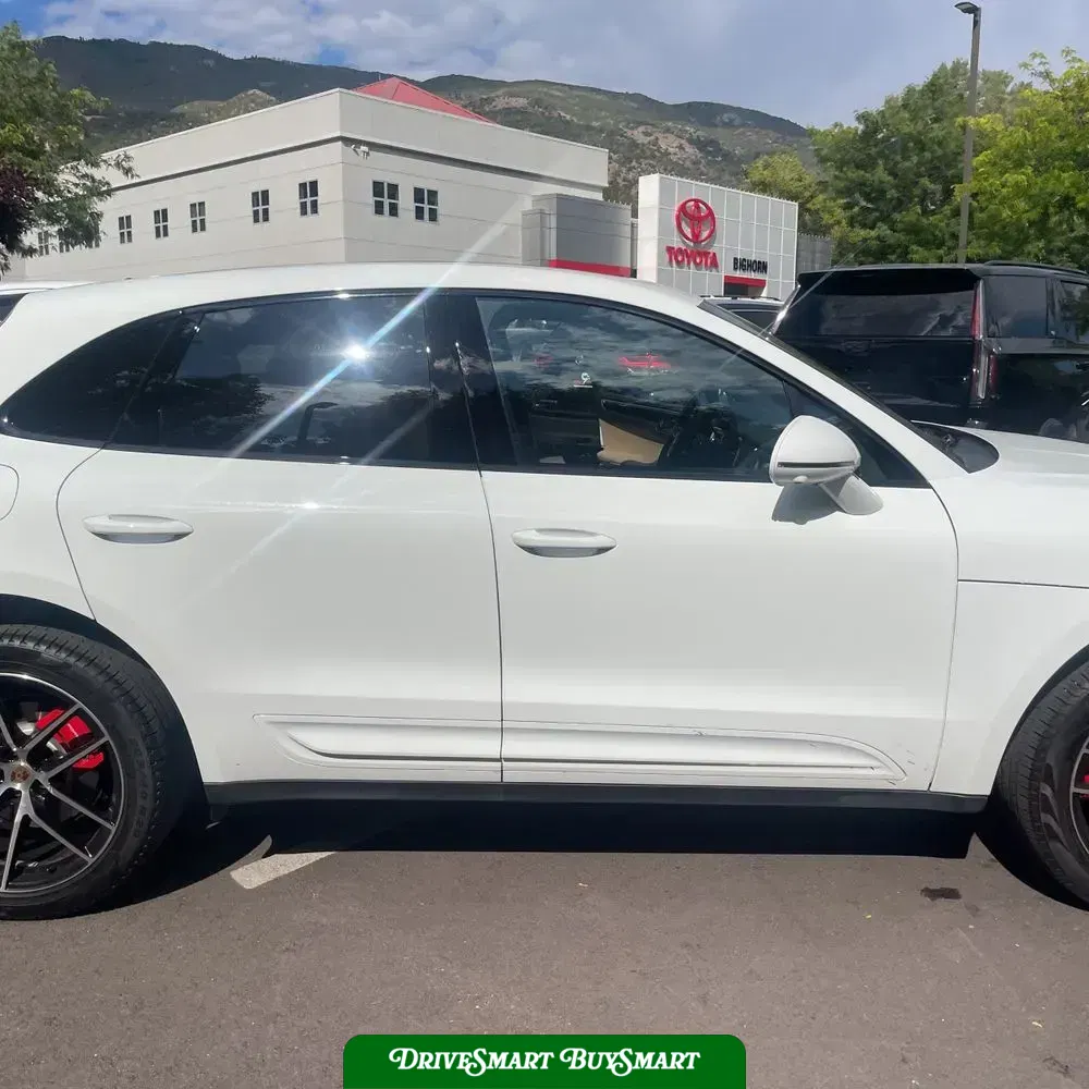 2023 Porsche Macan S