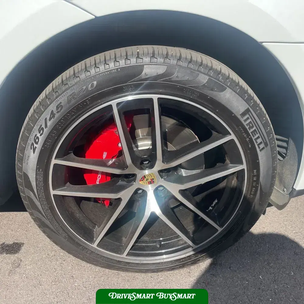 2023 Porsche Macan S