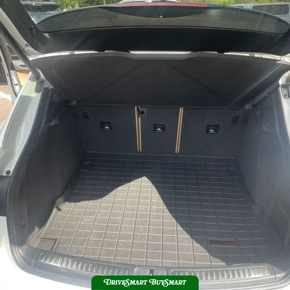 2023 Porsche Macan S
