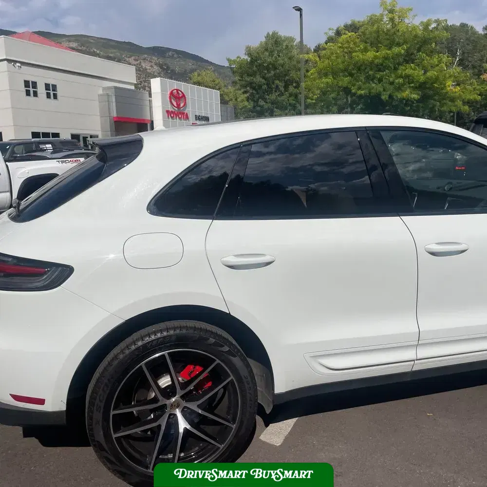 2023 Porsche Macan S
