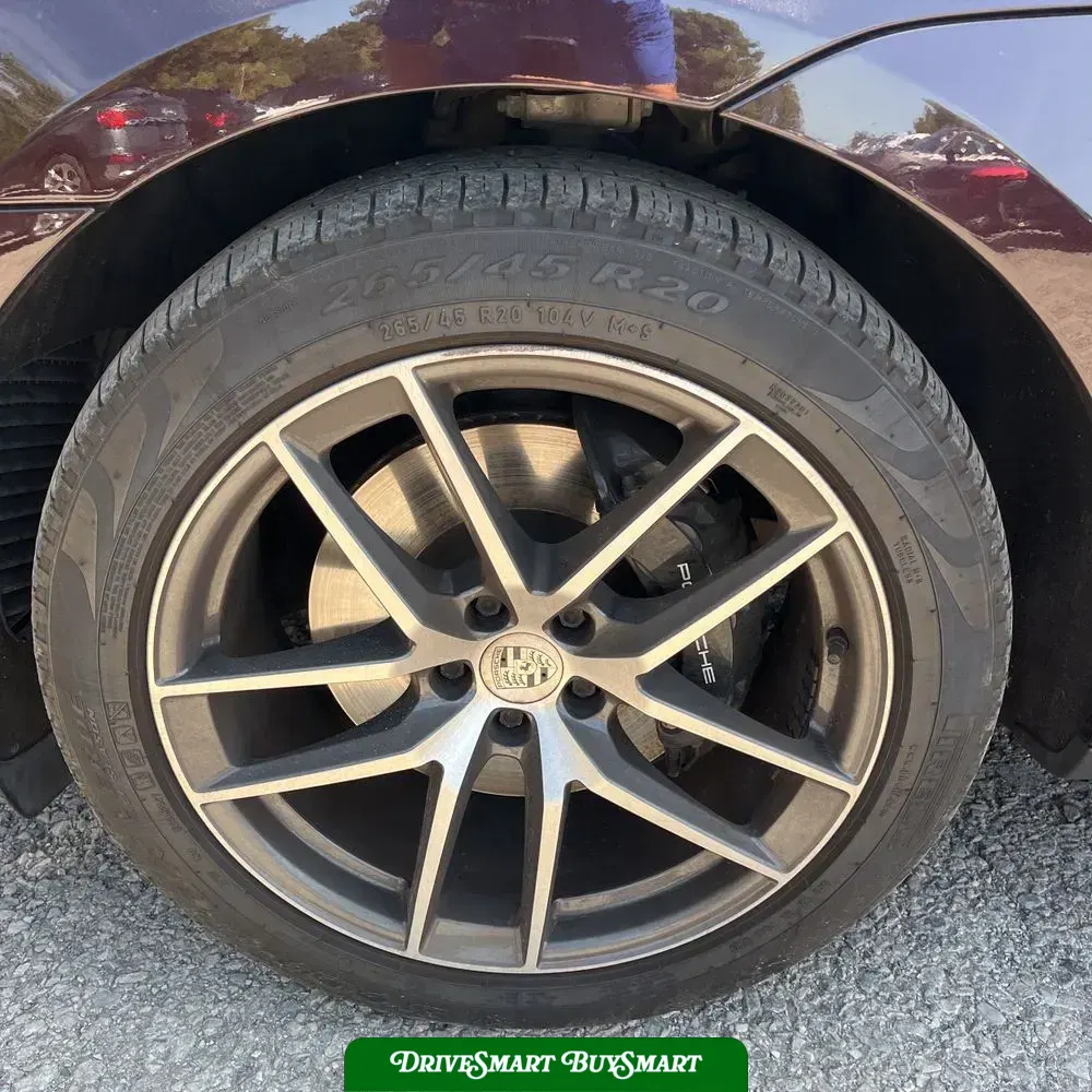 2023 Porsche Macan S